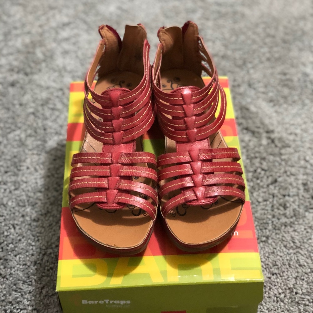 Brand new, Never worn!